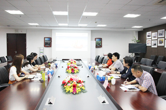 寧波保稅區(qū)管委會專題調研集團企業(yè)文化建設